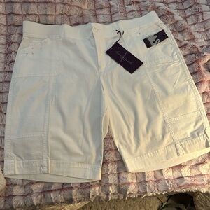 White Casual Shorts size 18
